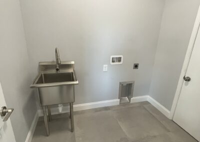 Chestnut Residence - Laundry Room